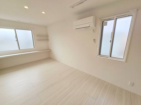 クラシスト千里丘上の物件内観写真